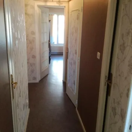With 2 Bedrooms In Ferrand With Wonderful Mountain View And Balcony Apartment *